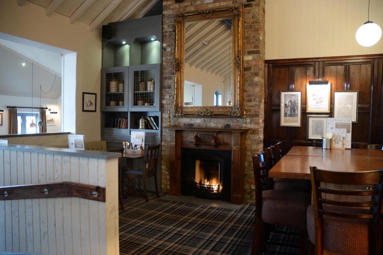 Boat & Horses Inn Oldham Extérieur photo