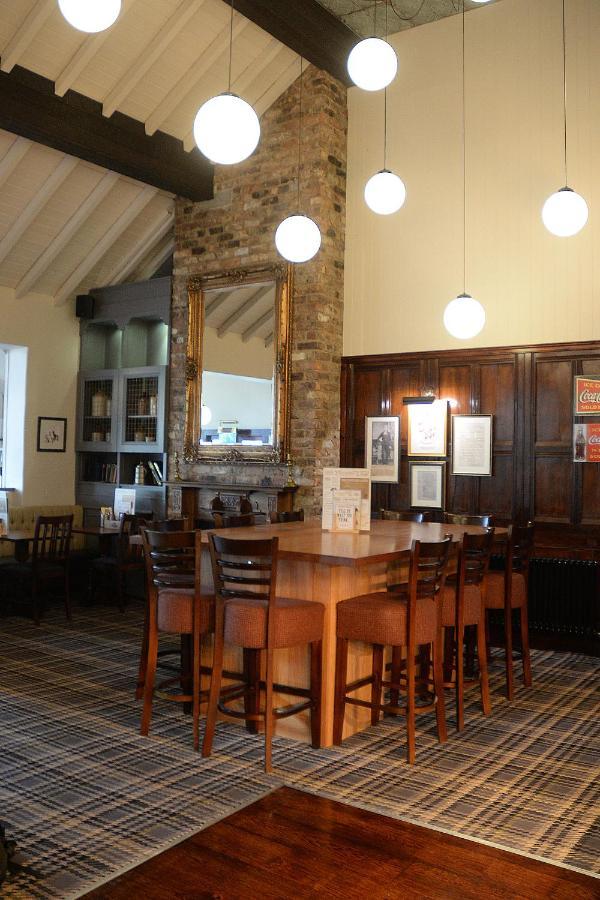 Boat & Horses Inn Oldham Extérieur photo